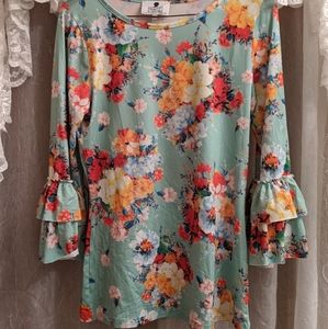 Dainty Jewell's Layering Top